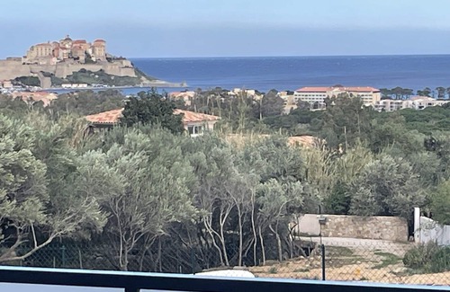 Lumio Apartamento | Nuevo dúplex (2 dormitorios) con vistas al mar, con vistas a la bahía de Calvi