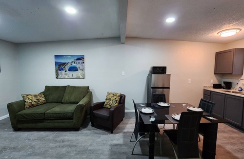 Biggs Field Apartamento | Luxury Apartment Unit 8