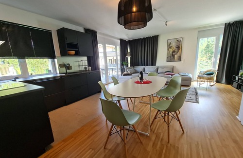 Reichenau Apartamento | Luxury Apartment With Stunning Mountain View