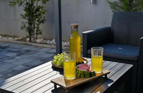 Trogir Apartamento | luxury apartment with garden jacuzzi and wellness