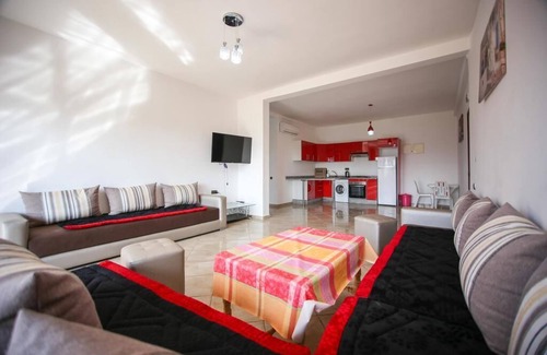Ouahat Sidi Brahim Apartamento | Luxury apartment with view.