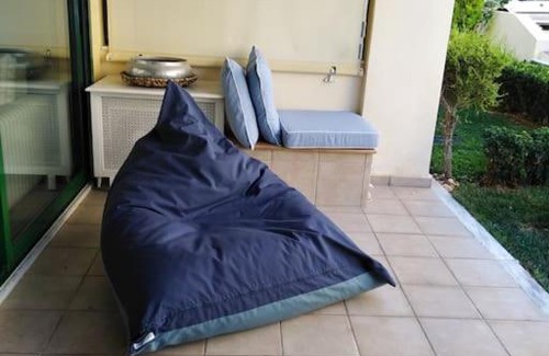 Kato Diminio Apartamento | Luxury Apartment with Pool View