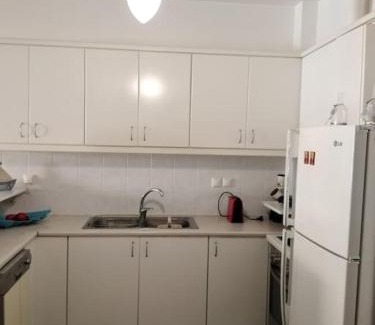 Kato Diminio Apartamento | Luxury Apartment with Pool View