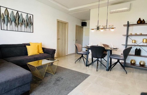 Martil Apartamento | Luxury Apartment with Pool