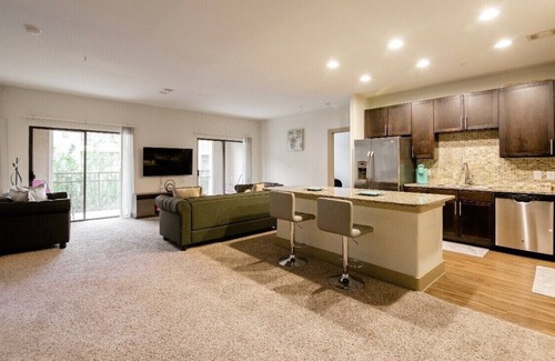 Barker Apartamento | Luxury apartment with updated appliances