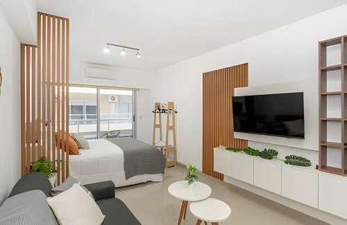 Moreno Apartamento | Luxury Apartments at Paseo de la Cisterna
