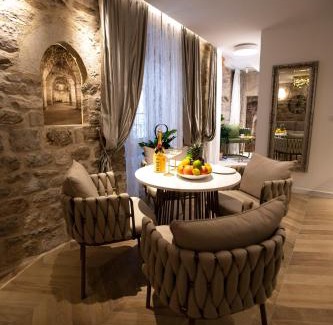 Old Town Apartamento | Luxury Apartments Lilly 1