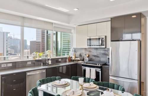 East Village Apartamento | Luxury Apt in Beautiful Downtown San Diego with Epic Amenities