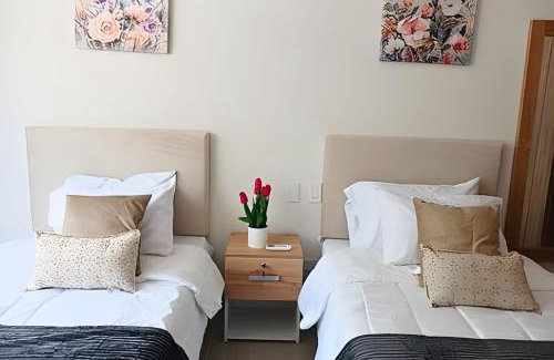 Zona Norte Apartamento | “Lujoso Apto con Piscina, Terraza Privada y Salida a la Playa”
