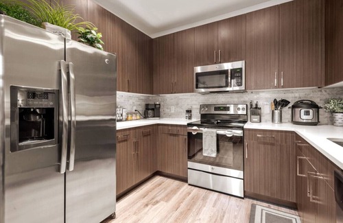 New Brunswick Apartamento | RWJ StPeter Rutgers-PARKING-NYCTrain WalkSc97-316