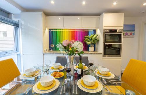 Hove Casa | Luxury at The Brunswick - Free Parking-4 bedrooms