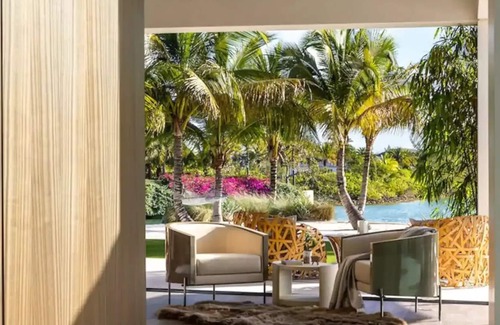 Nassau Villa | Luxury Bahamas Zen Villa