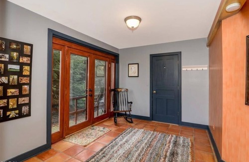 Peninsula Casa | Luxury Barn with Best View in the Cuyahoga National Park.