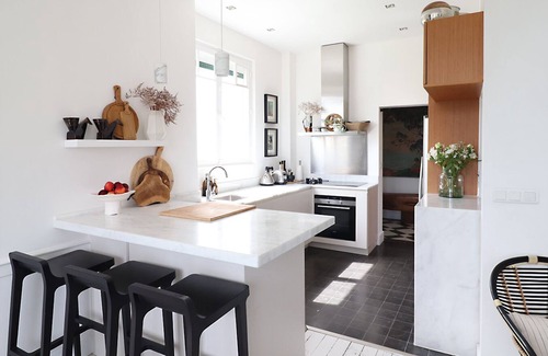 Ciboure Apartamento | Apartamento vasco de lujo - orientado al sur con terraza, jardín y zona de barbacoa.