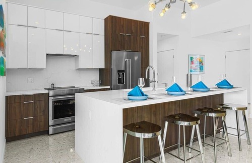 Indian Canyon Villa | Bauhaus Escape Summar
