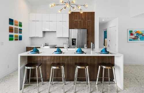Indian Canyon Villa | Bauhaus Escape Summar