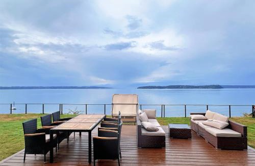 Tulalip Casa | Luxury Bayfront Oasis with Private Beach Access, Near Tulalip Casino and Outlets!