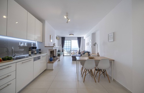 Kiveri Apartamento | Apartamento de lujo en la playa, balcón con vistas al mar, cerca de Nafplio, Micenas, Epidauro