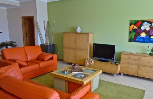 Pedras Pretas Villa | Lujosa casa de playa junto al mar con jardín y vistas al mar en Porto Santo