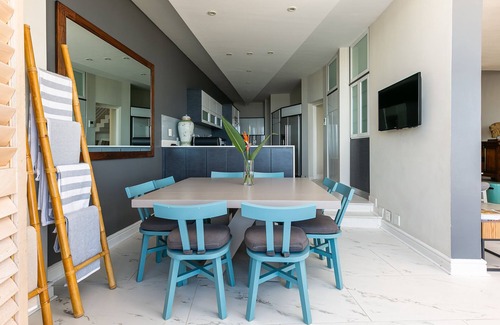Camps Bay Villa | Beach House Camps Bay