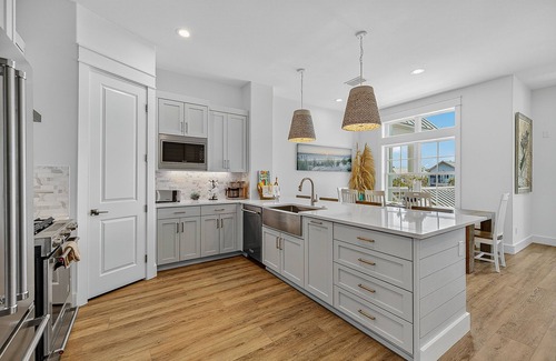 Port Aransas Casa | Luxury beach house with a movie/game room, access to pool, beach, golf, & more