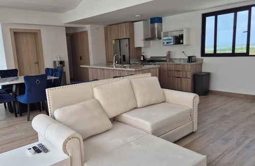 Punta Cana Condominio | Luxury Beach Penthouse | Whirlpool & Lagoon View | On the beach of the Crystal Lagoon