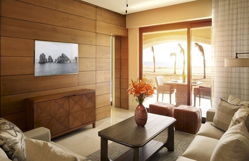 Los Cangrejos II y ÌII Complejo | Luxury Beachfront Resort, Golf, Entertainment, and more!