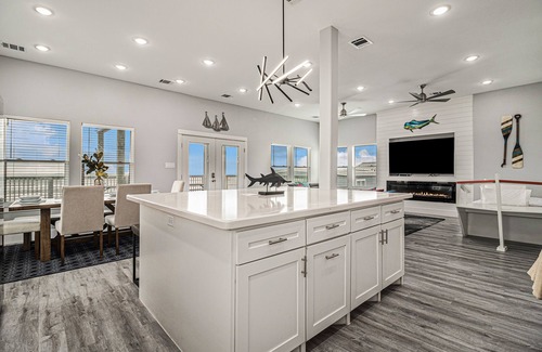 Surfside Beach Casa | Luxury | Beachfront | Family Fun | Sleeps 22