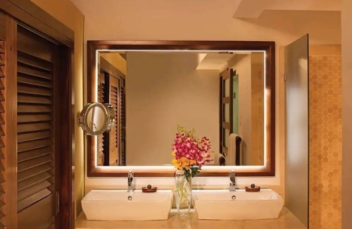 Montego Bay Complejo | Luxury Beachfront All Inclusive Resort Jamaica Tropical View With Tub