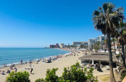 Torrequebrada Apartamento | Luxury beachfront apartment in Benalmadena Costa