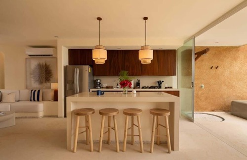 Playa Las Gatas Apartamento | Luxury Beachfront Condo with Terrace Jacuzzi