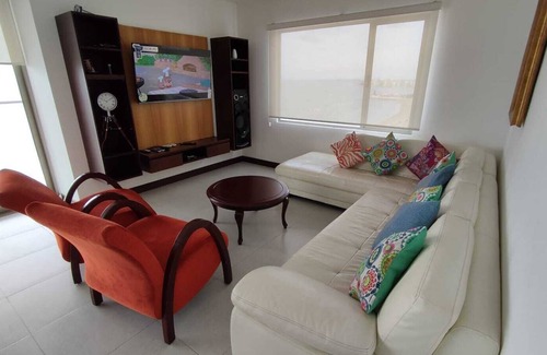 Salinas Condominio | Luxury Beachfront Condo w/ pools, jacuzzi, saunas and more