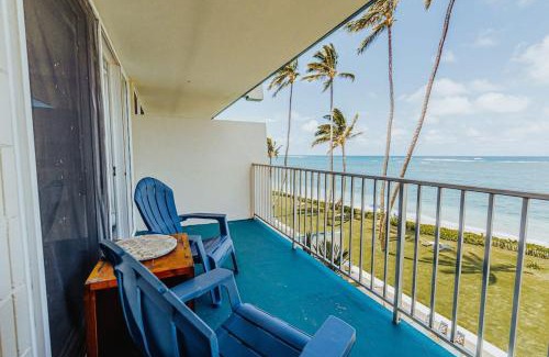 Punaluu Casa | Luxury Beachfront Condo
