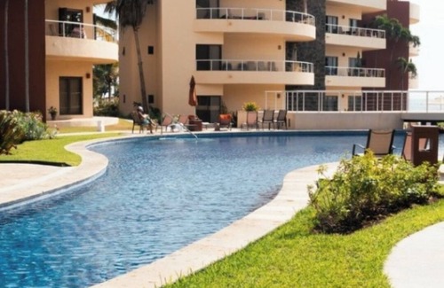 Isla Navidad Condominio | Luxury Beachfront Escape, 3BR Condo + 1500 sqft Patio
