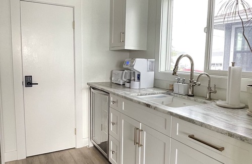 Priest Point Casa | Luxury Beachfront Haven – 4BR Retreat with Designer Kitchen & Panoramic Views