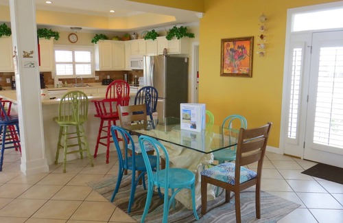 Morgantown Casa | Fechas DISPONIBLES en octubre - diciembre: casa de lujo frente al mar con terraza grande