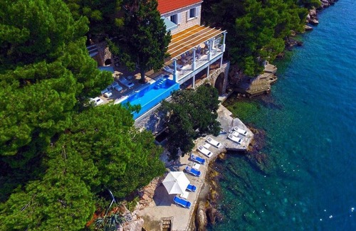 Lozica Villa | Villa Dubrovnik Sea Daimant de lujo con frente al mar, piscina privada y deck en la playa en Dubrovnik