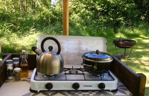 Auzances Cabina | Luxury Bell Tent Glamping en el corazón de la Francia rural