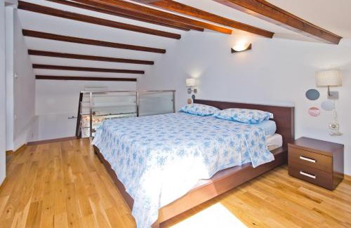 Milna Casa | Luxury Bellavista Amazing sea Holidays with Private Beach & Parking