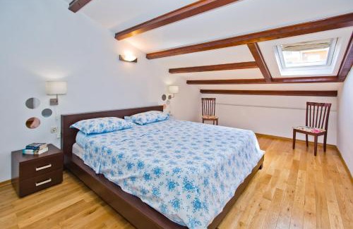 Milna Casa | Luxury Bellavista Amazing sea Holidays with Private Beach & Parking