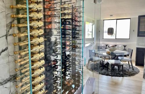 Beverly Grove Apartamento | Luxury Beverly Hills 24 Hour Security Home 2 Bedrooms Perfect Location