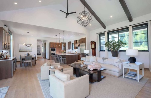 Gallatin Gateway Casa | Luxury Big Sky Mountain Farmhouse