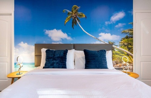 Poinciana Park Hotel | Luxury Boutique Hotel in Fort Lauderdale