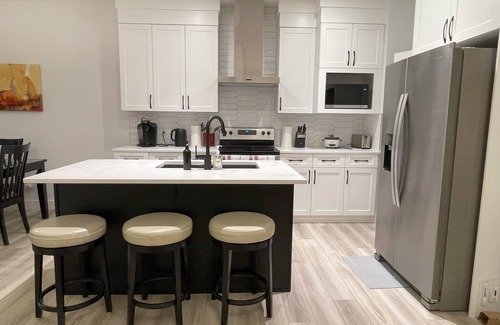 Beaumont Casa | Luxury Brand New 3-bedroom, 3-bathroom house in Beaumont, AB; 10 min from YEG