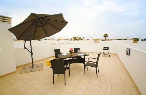 Quesada Apartamento | Luxury bungalow Allegra 43 with AC and Pool