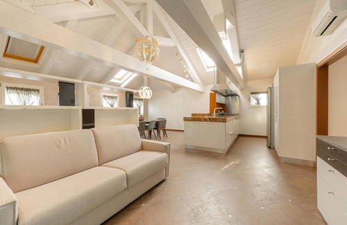Burano Apartamento | Luxury Burano Penthouse - Lagoon View