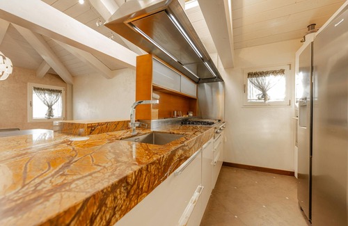 Burano Apartamento | Luxury Burano Penthouse - Lagoon View