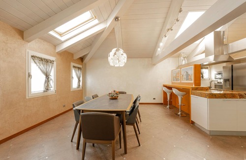 Burano Apartamento | Luxury Burano Penthouse - Lagoon View