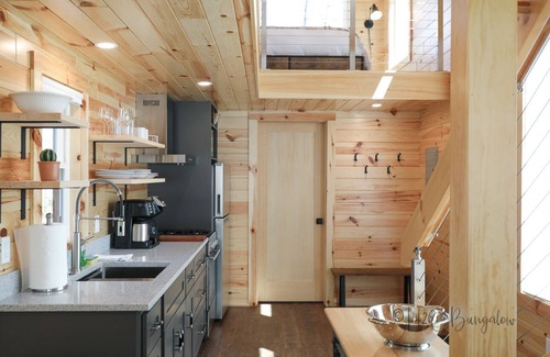 Cavendish Cabina | Luxury Cabin #1 Hot Tub, Kayaks, Paddle Boards, Private Fire Pit