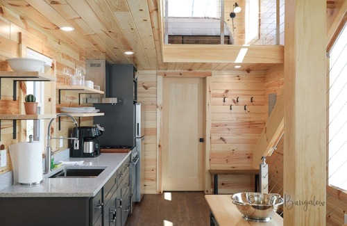 Cavendish Cabina | Luxury Cabin #3 Hot Tub, Kayaks, Paddle Boards, Private Fire Pit